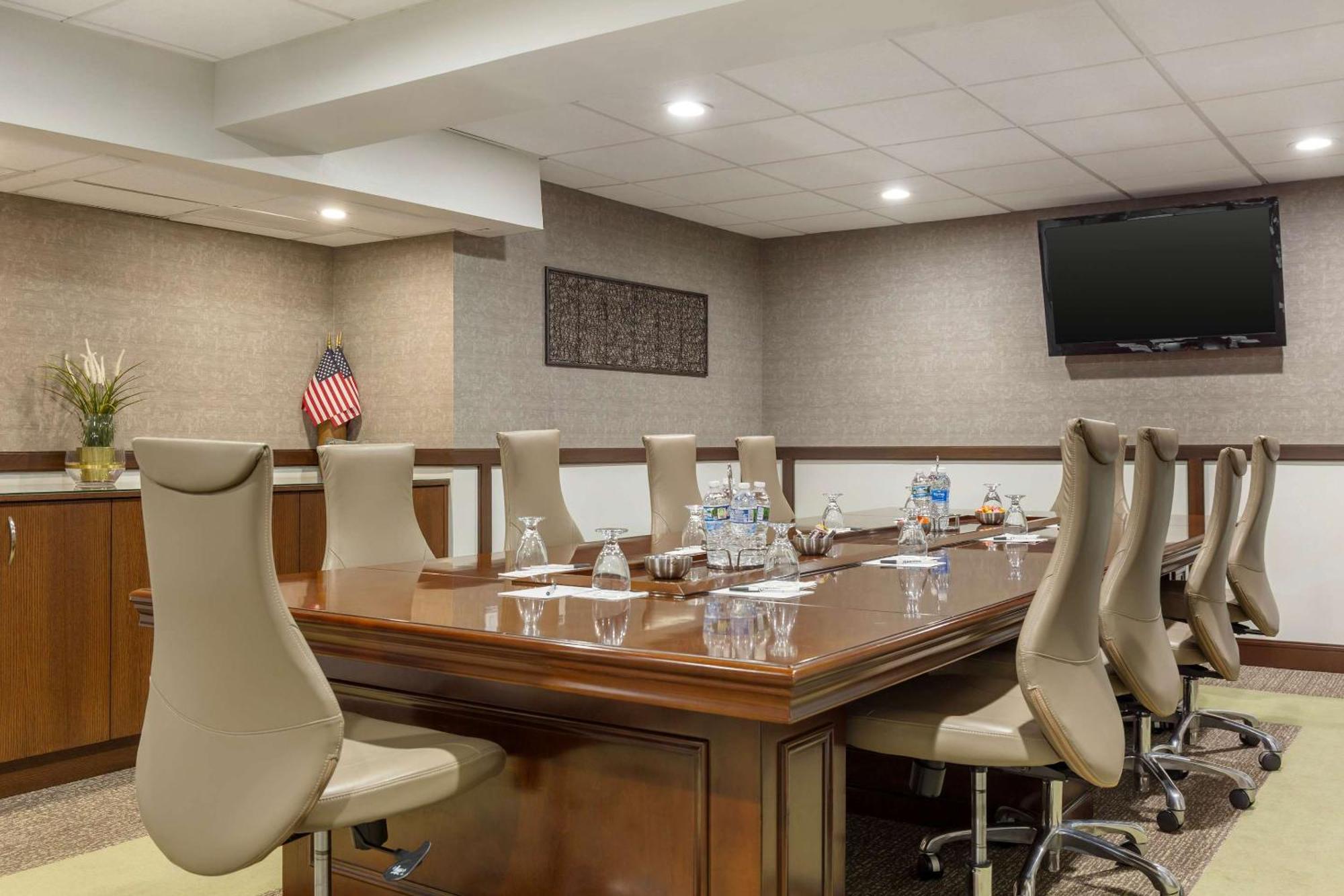 Radisson Hotel Southfield-Detroit Εξωτερικό φωτογραφία
