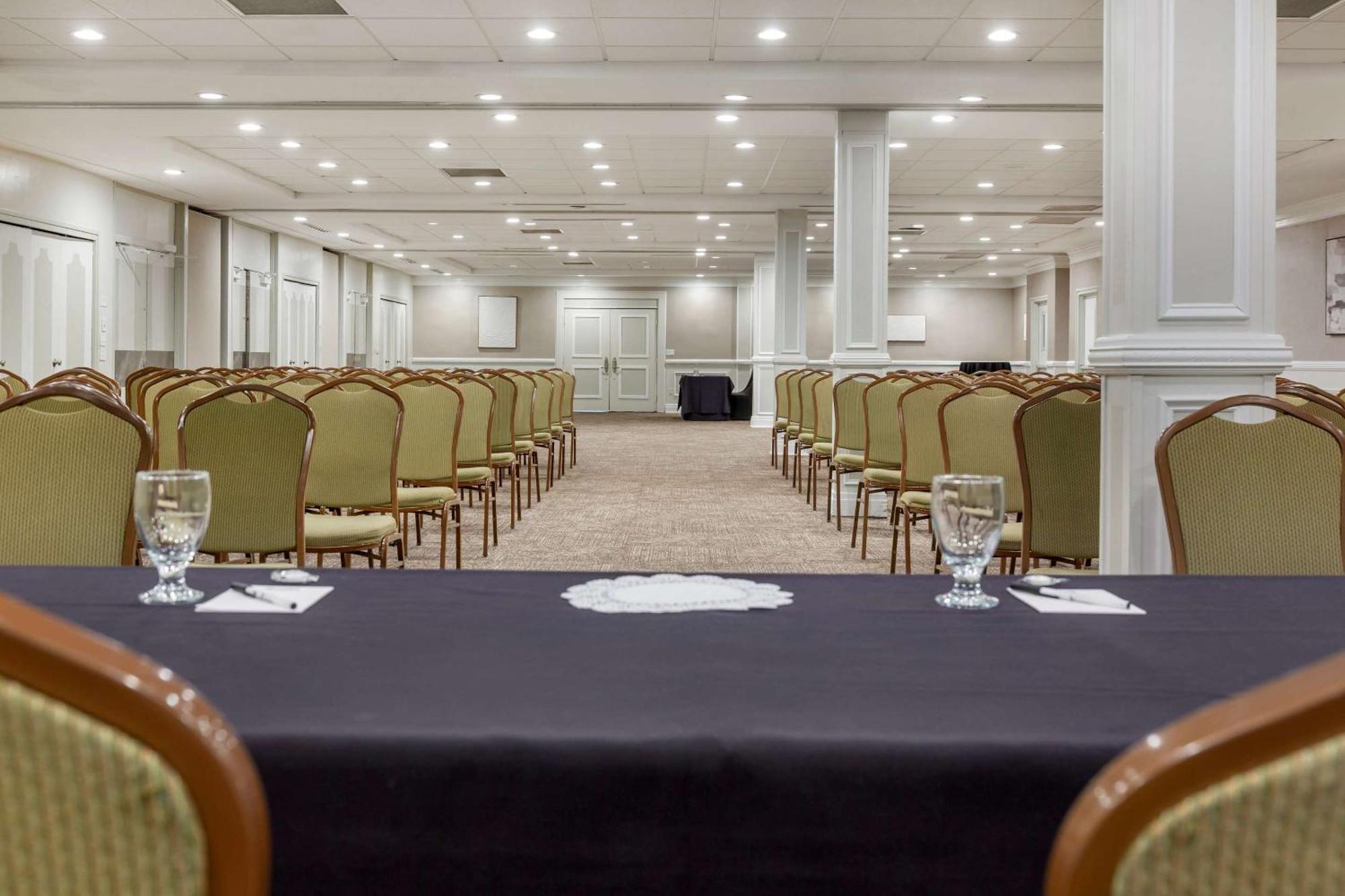 Radisson Hotel Southfield-Detroit Εξωτερικό φωτογραφία