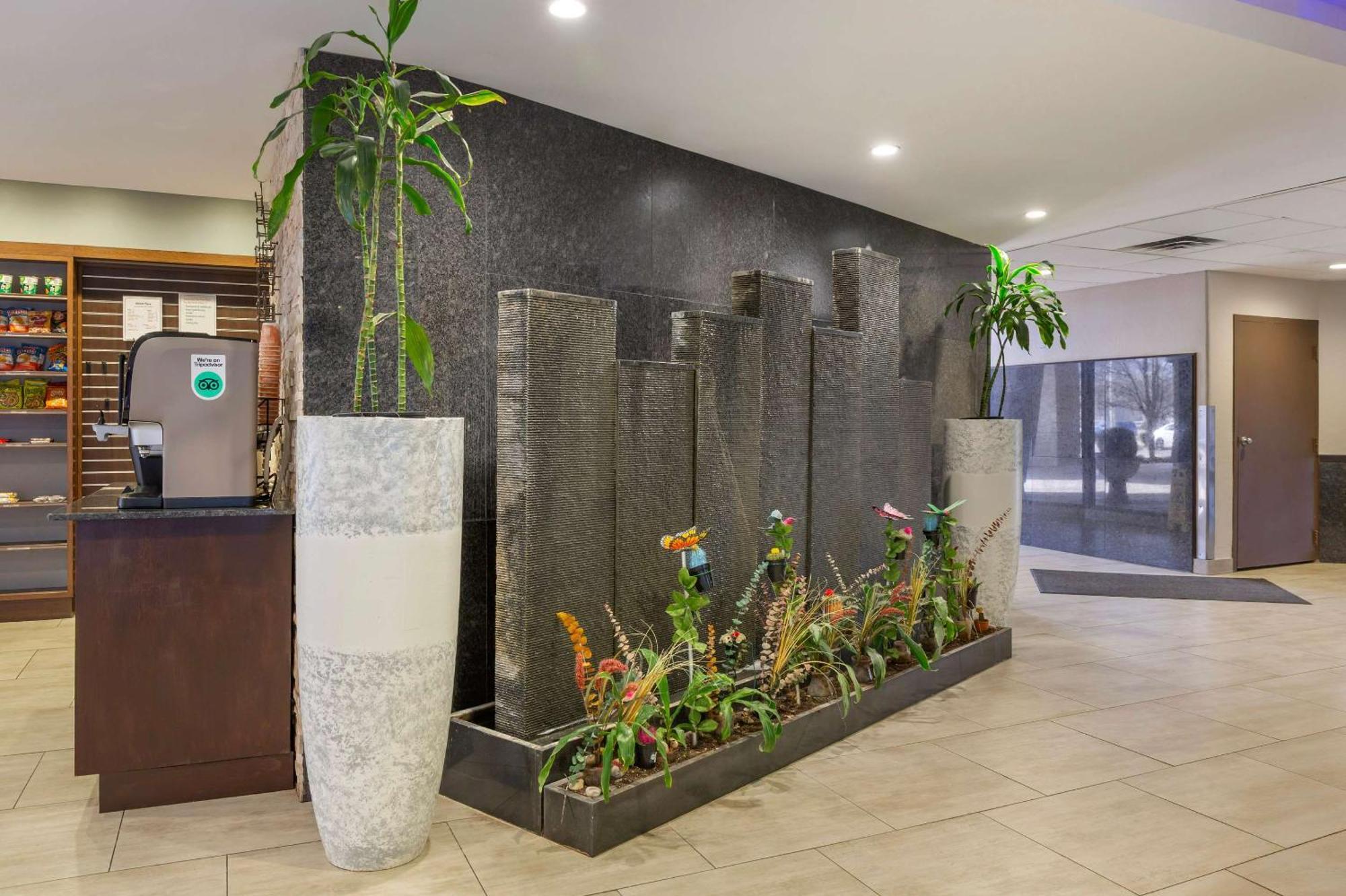 Radisson Hotel Southfield-Detroit Εξωτερικό φωτογραφία