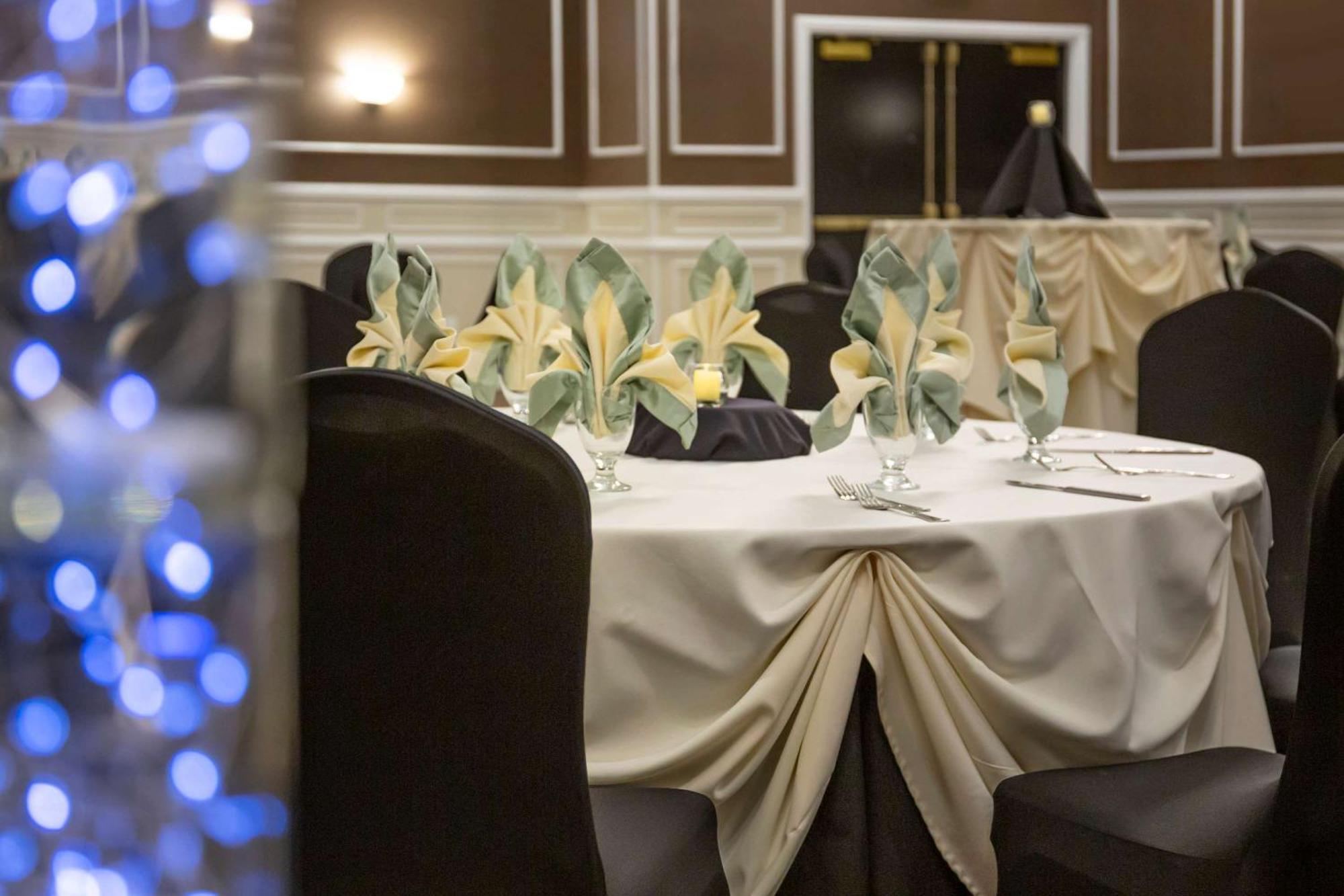 Radisson Hotel Southfield-Detroit Εξωτερικό φωτογραφία